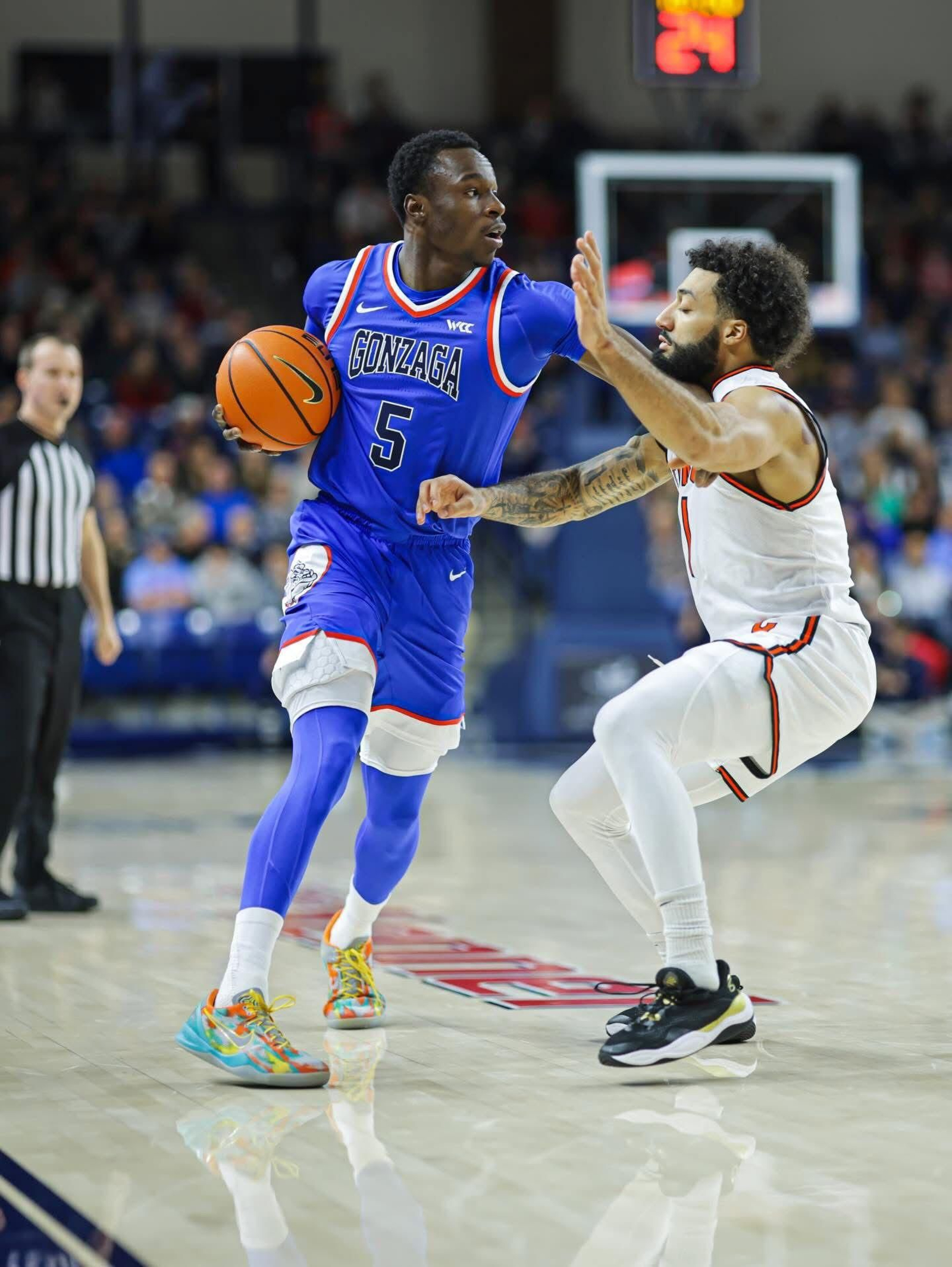 NCAA: Mario Saint Supéry suma minutos y confianza en Gonzaga