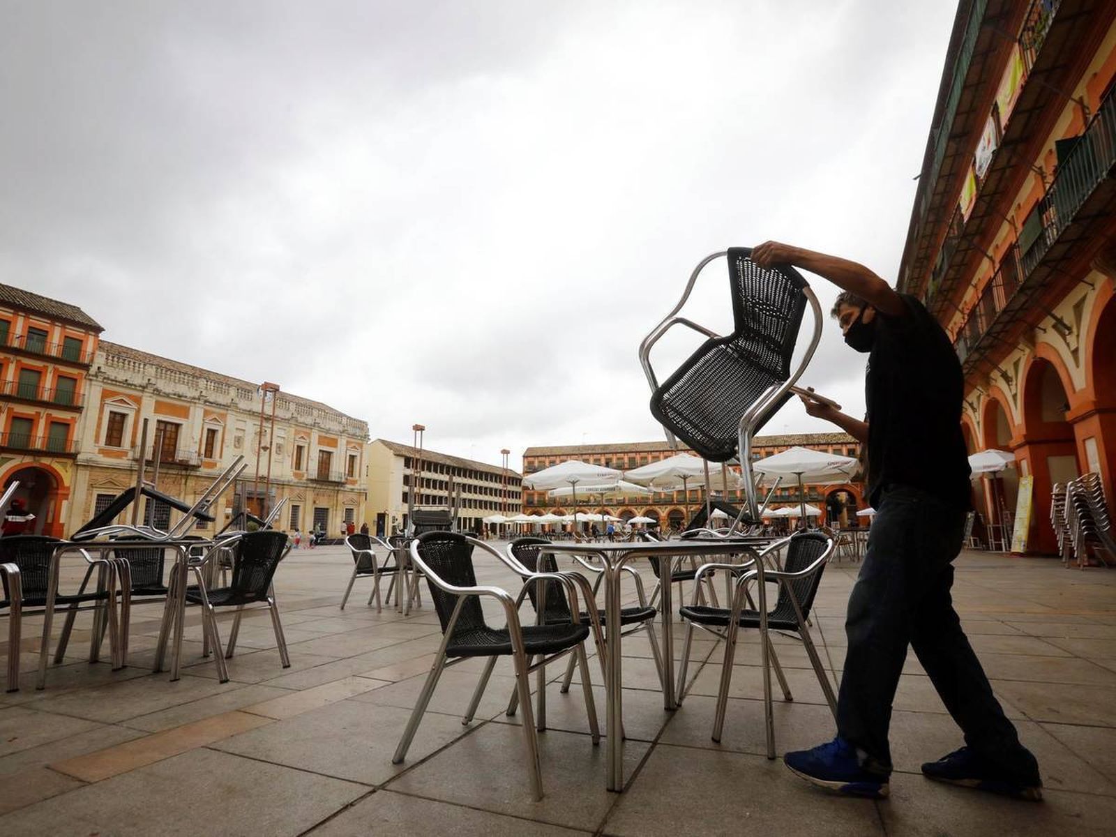El BOJA publica la ayuda para los autónomos de Andalucía