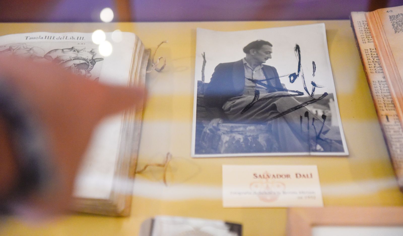 Imágenes de las nuevas piezas donadas para la exposición conventual, del Museo del Convento del Santo Ángel