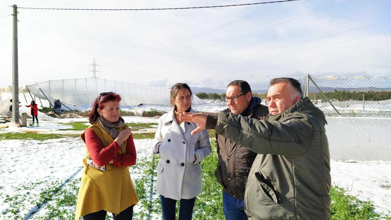 Asaja visita la zona afectada en Campohermoso con la delegada de Agricultura.