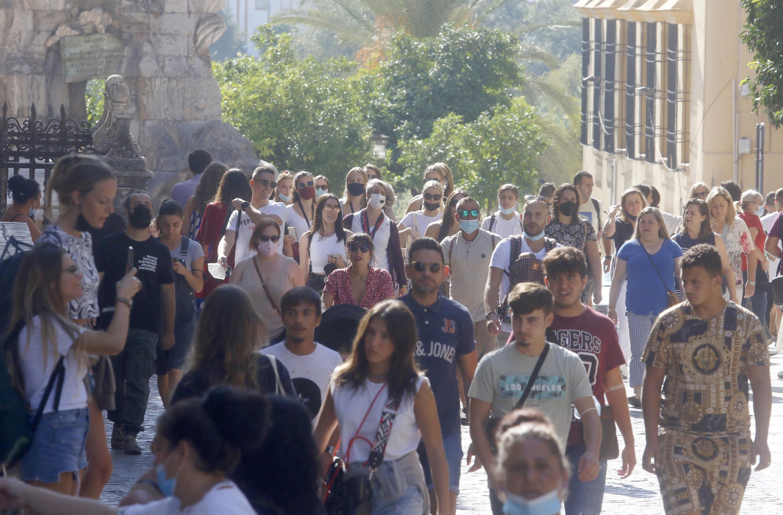 Turistas por el Casco Histórico de Córdoba el pasado fin de semana.