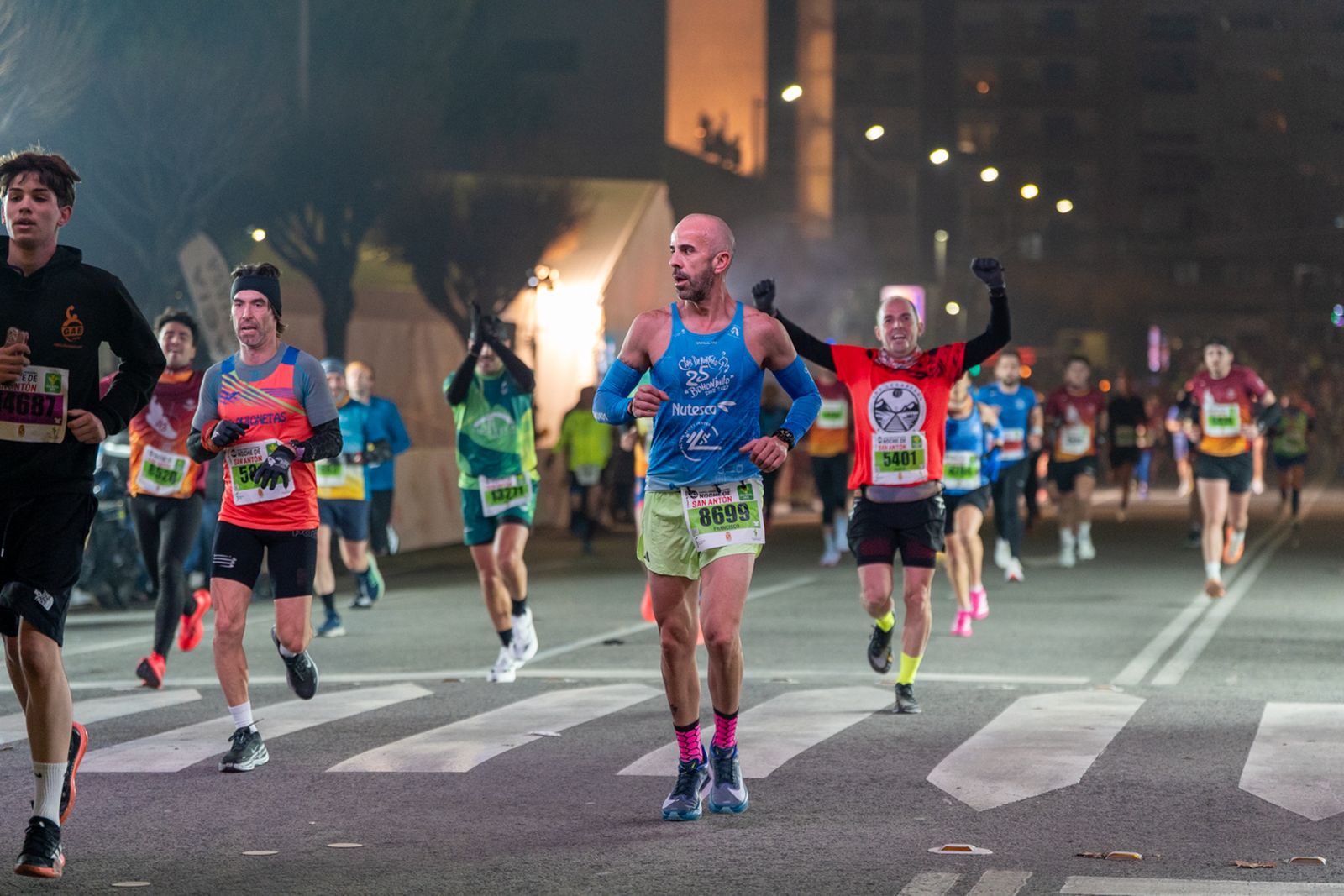En imágenes: búscate en tu llegada a meta de la Carrera de San Antón 2026 (7)