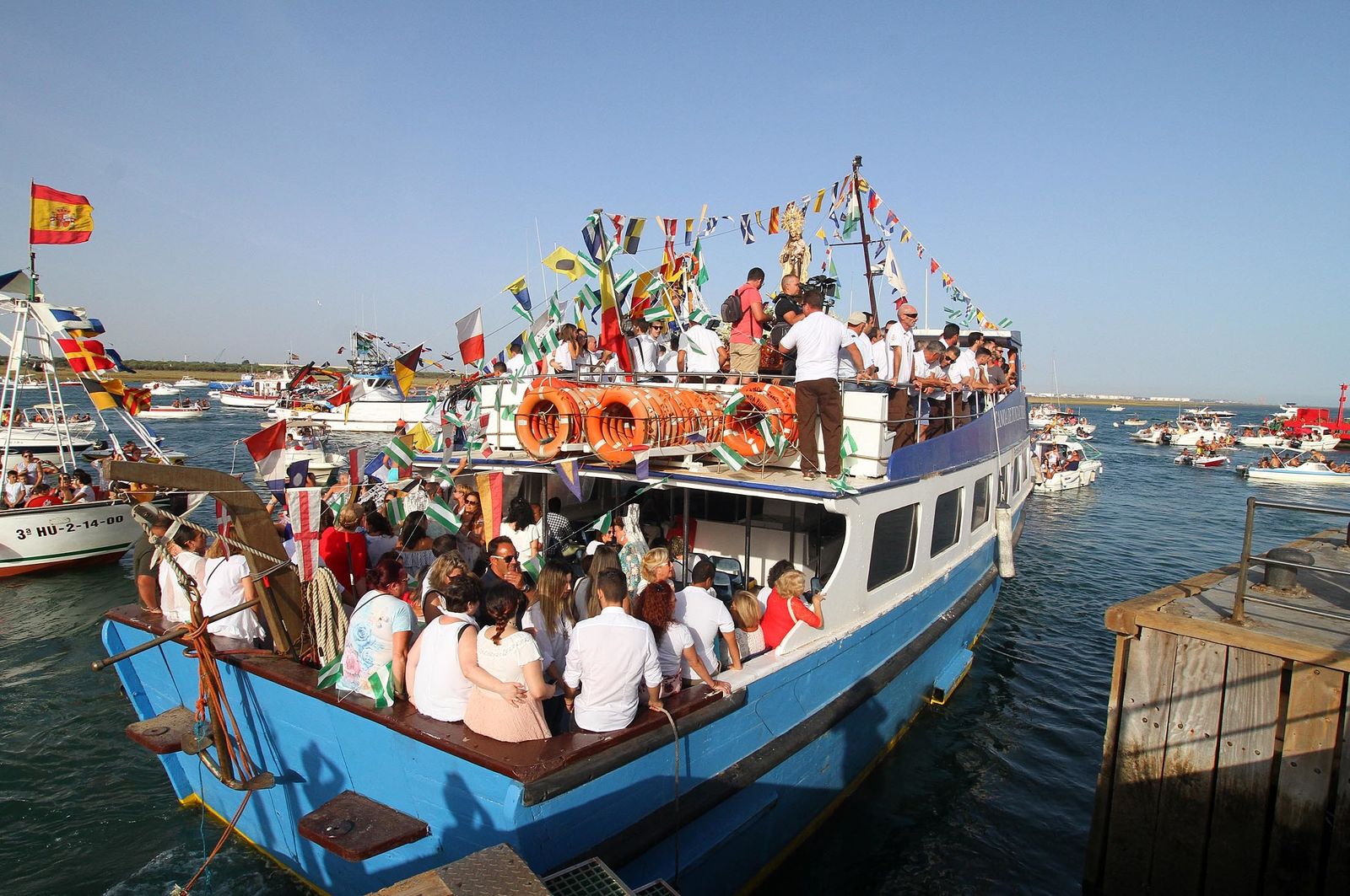 Imágenes de la procesión de la Virgen del Carmen en Punta Umbría