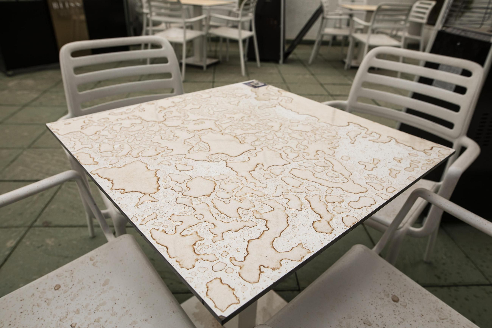 La calima y la lluvia pueden dejar su rastro en Granada.