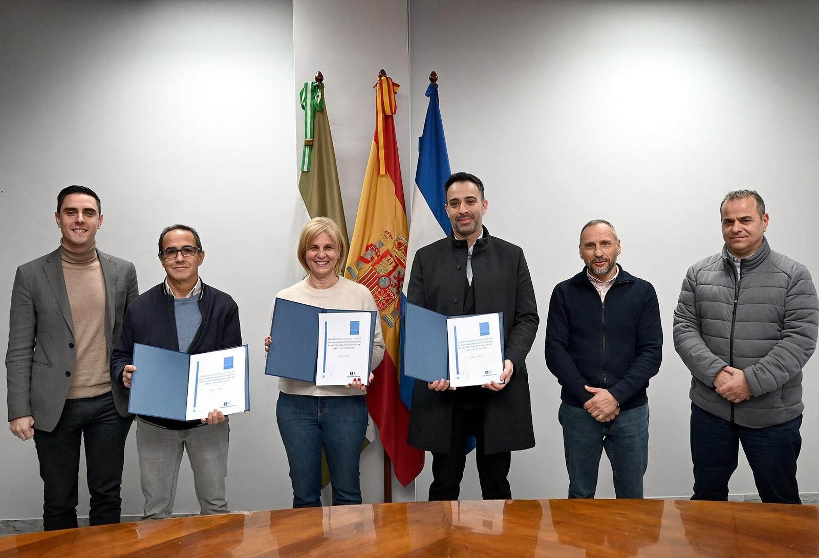 Imagen de la firma del convenio específico para los trabajadores del alumbrado público de Jerez Imagen de la firma del convenio específico para los trabajadores del alumbrado público de Jerez