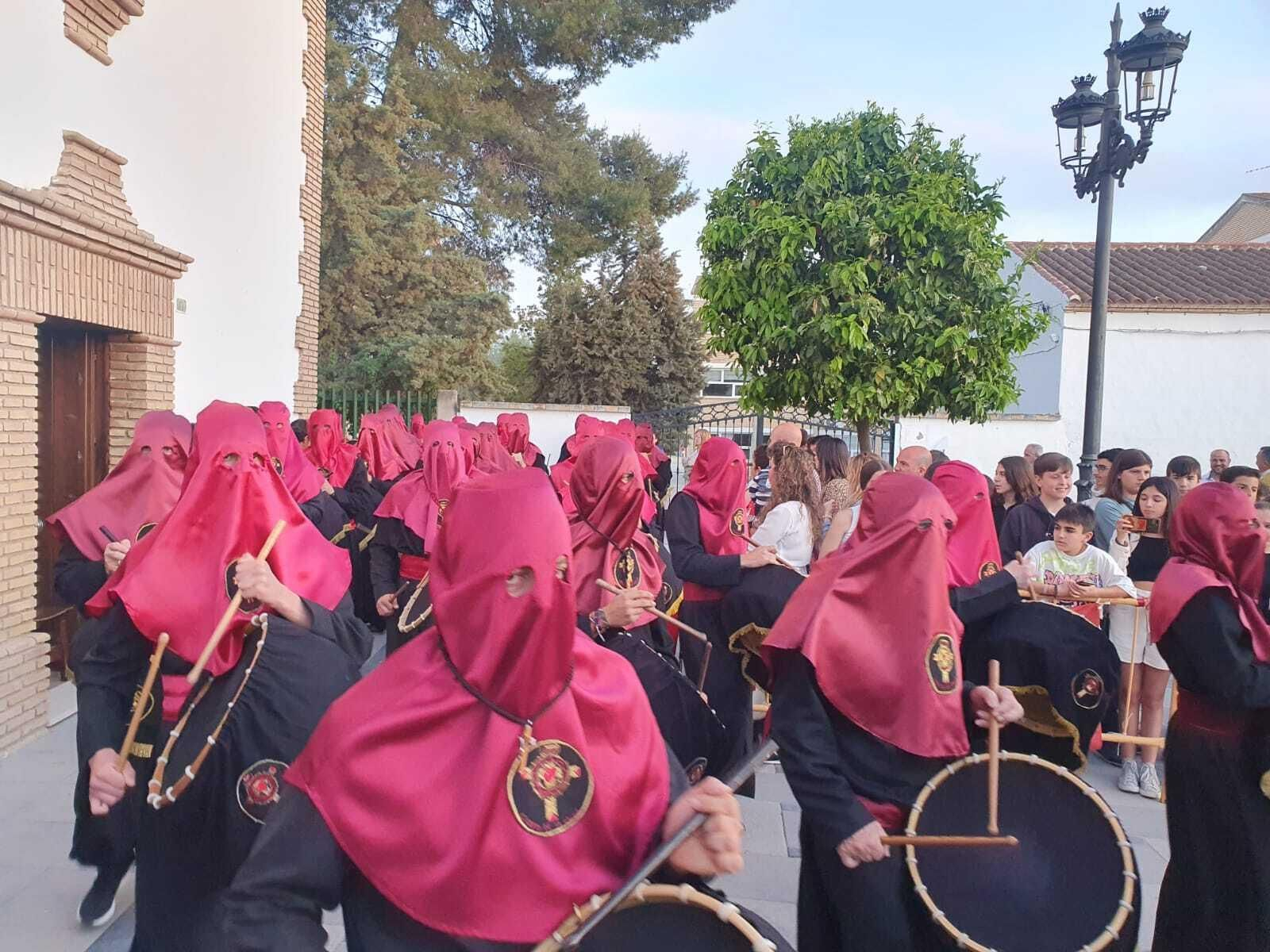 Martes Santo en Castro del Río: La procesión del Cristo de la Salud, en imágenes