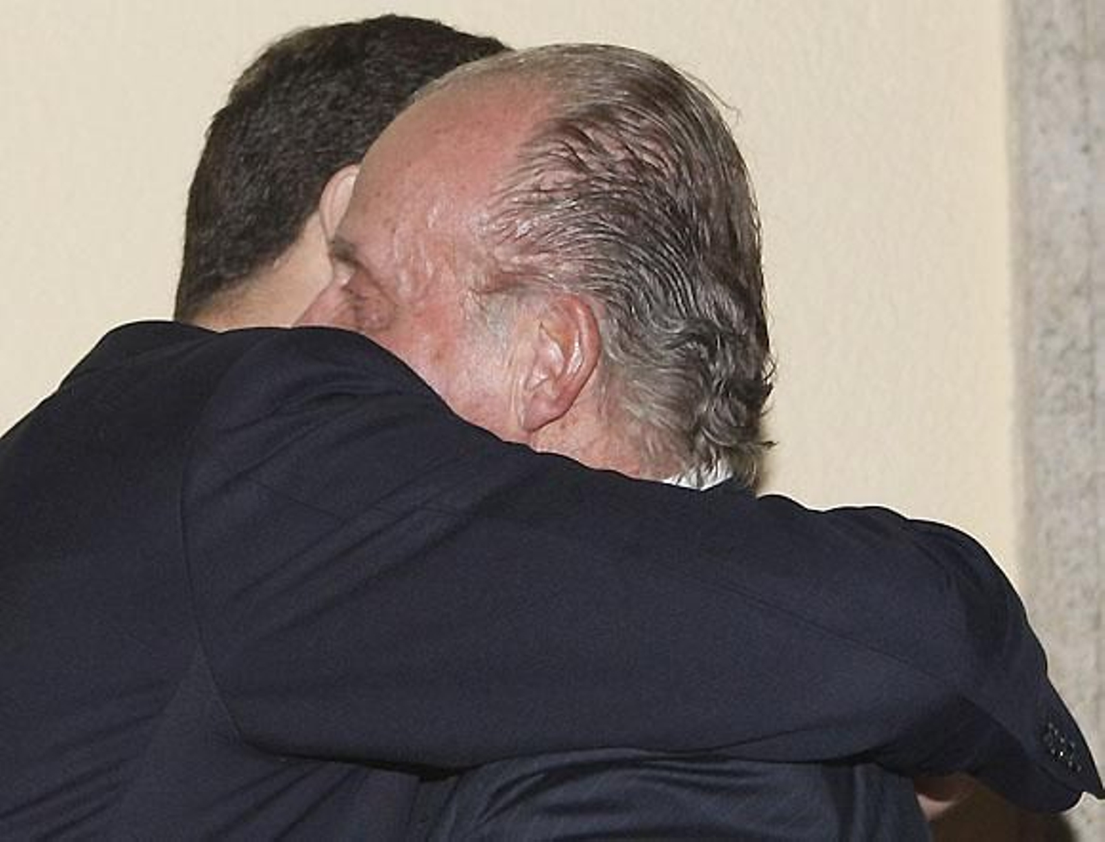 Don Felipe: ýSigues lleno de vitalidad y con ganas de continuar en la brechaý