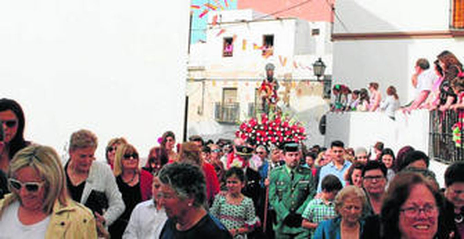 La procesión-romería de San  Marcos discurre hasta la Ermita de San  Sebastián.