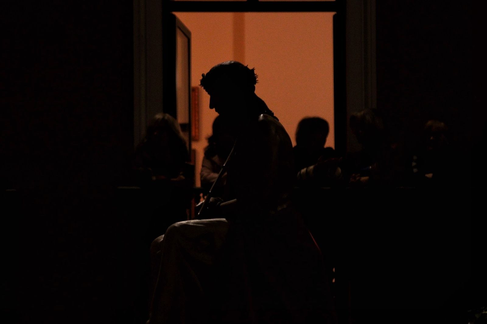 Estudiantes en el Lunes Santo en Málaga, en fotos