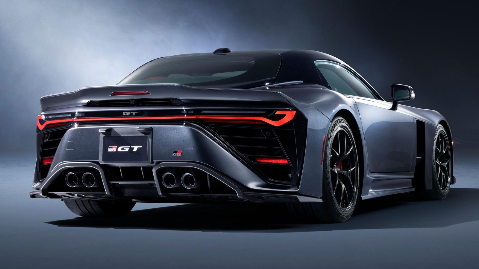 Ambos coches siguen sus fases finales de desarrollo con vistas a su lanzamiento dos años.