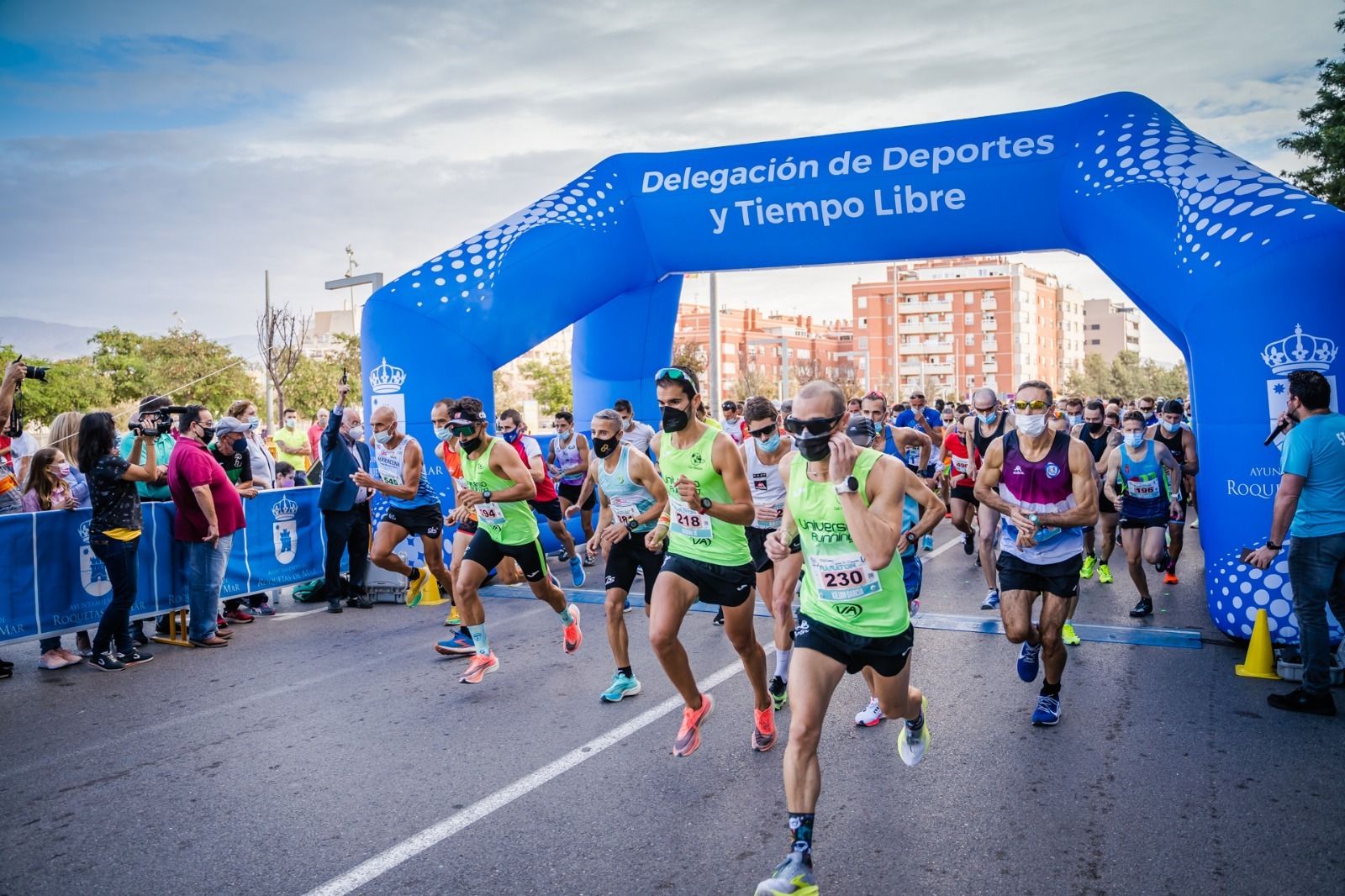 Estampa de la salida de la prueba roquetera