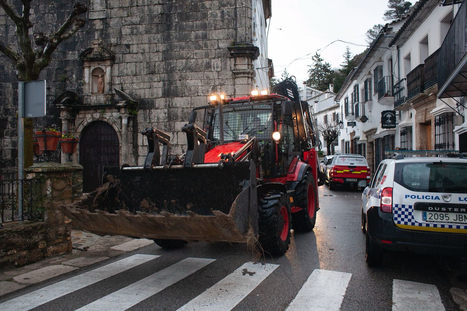 Las imágenes de Grazalema el día del desalojo