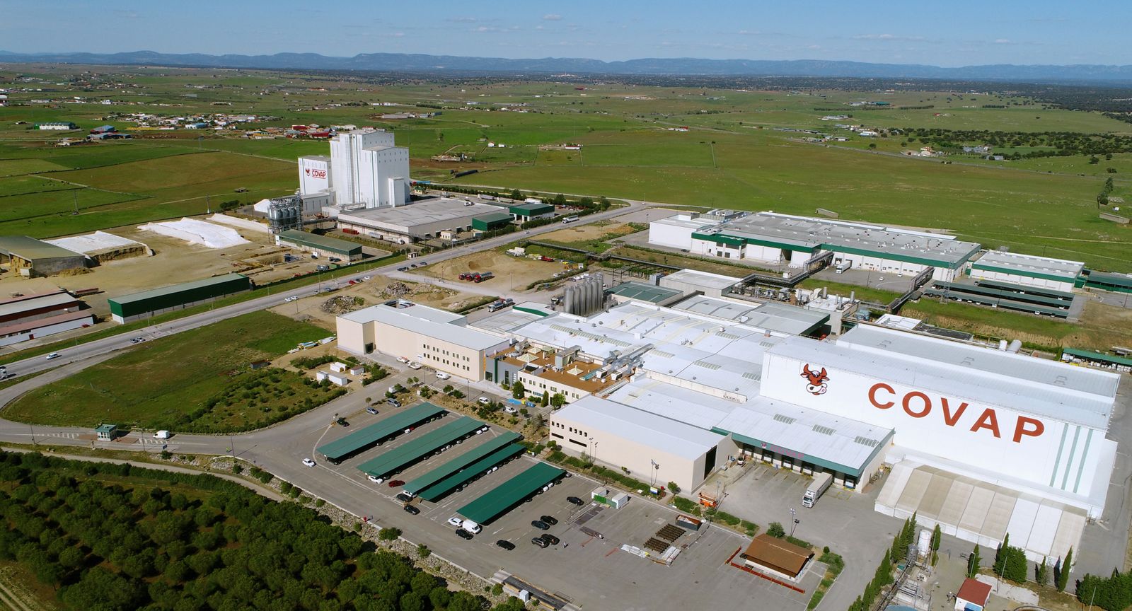 Instalaciones lácteas de Covap en Pozoblanco, a vista de dron.