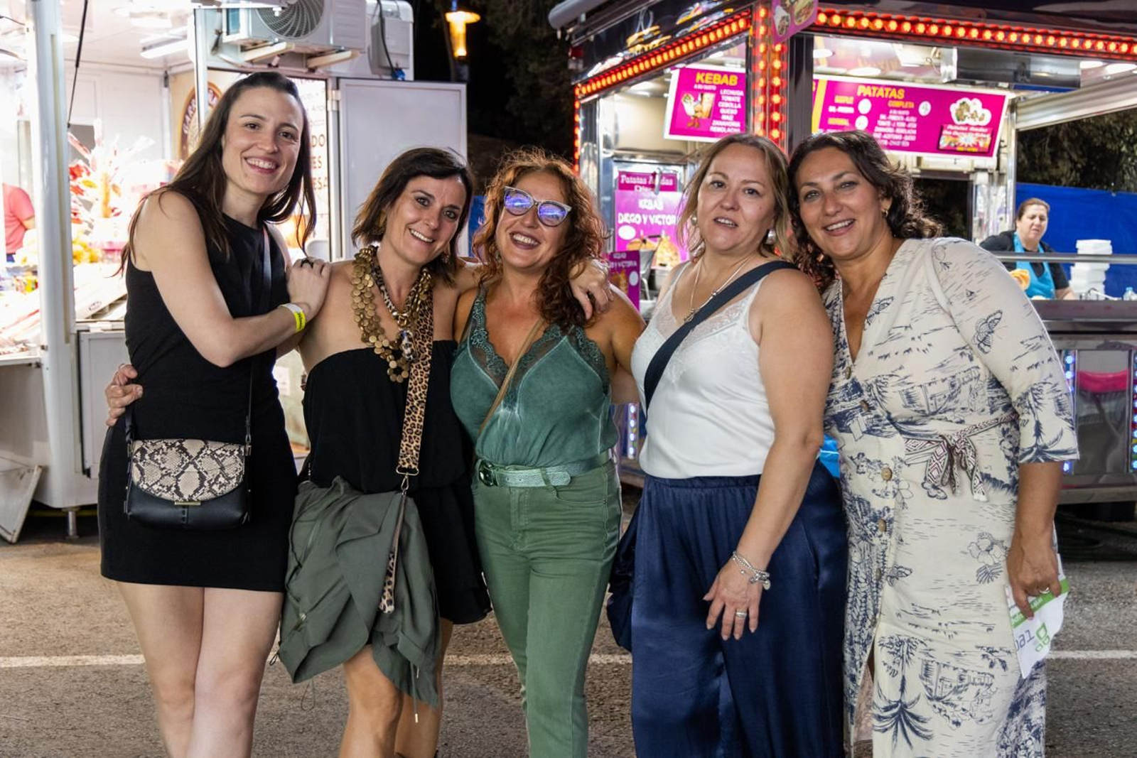 Los jiennenses disfrutan una noche más de la Feria de San Lucas