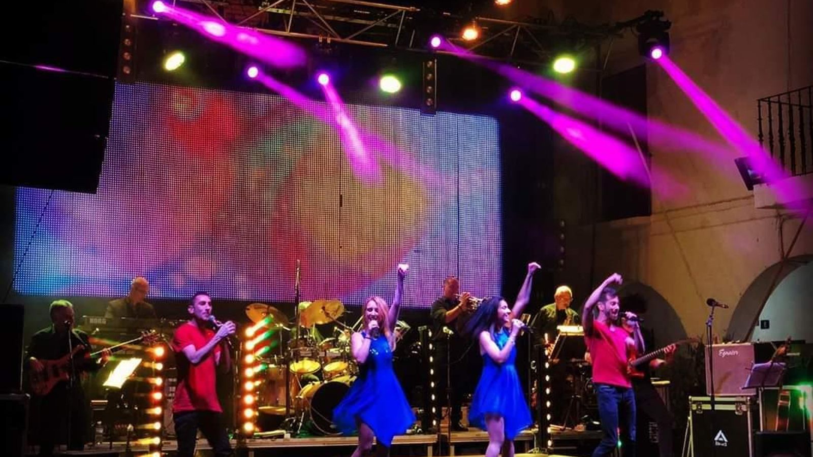 En plena actuación.