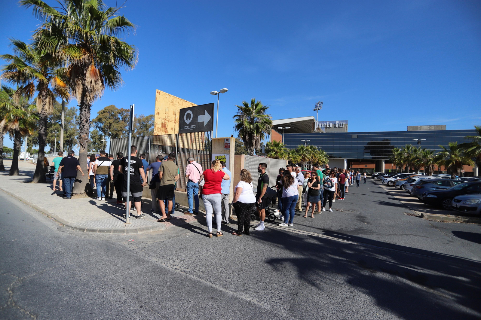 Imágenes de las taquillas del Nuevo Colombino para el Recreativo-Fuenlabrada