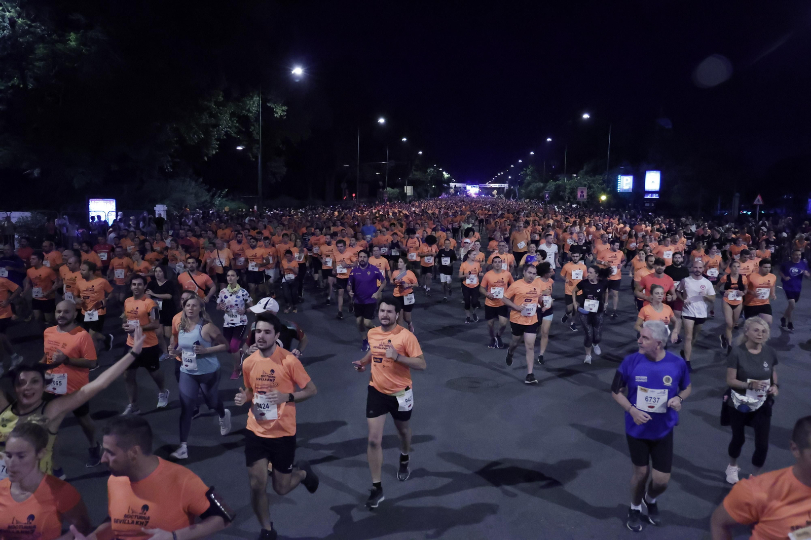 Búscate en la Carrera Nocturna de Sevilla (4)