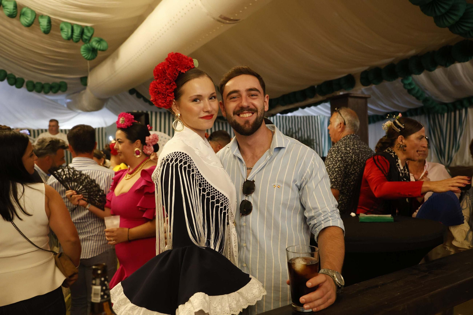 Búscate en las fotos del lunes en la Feria de Tarifa 2025