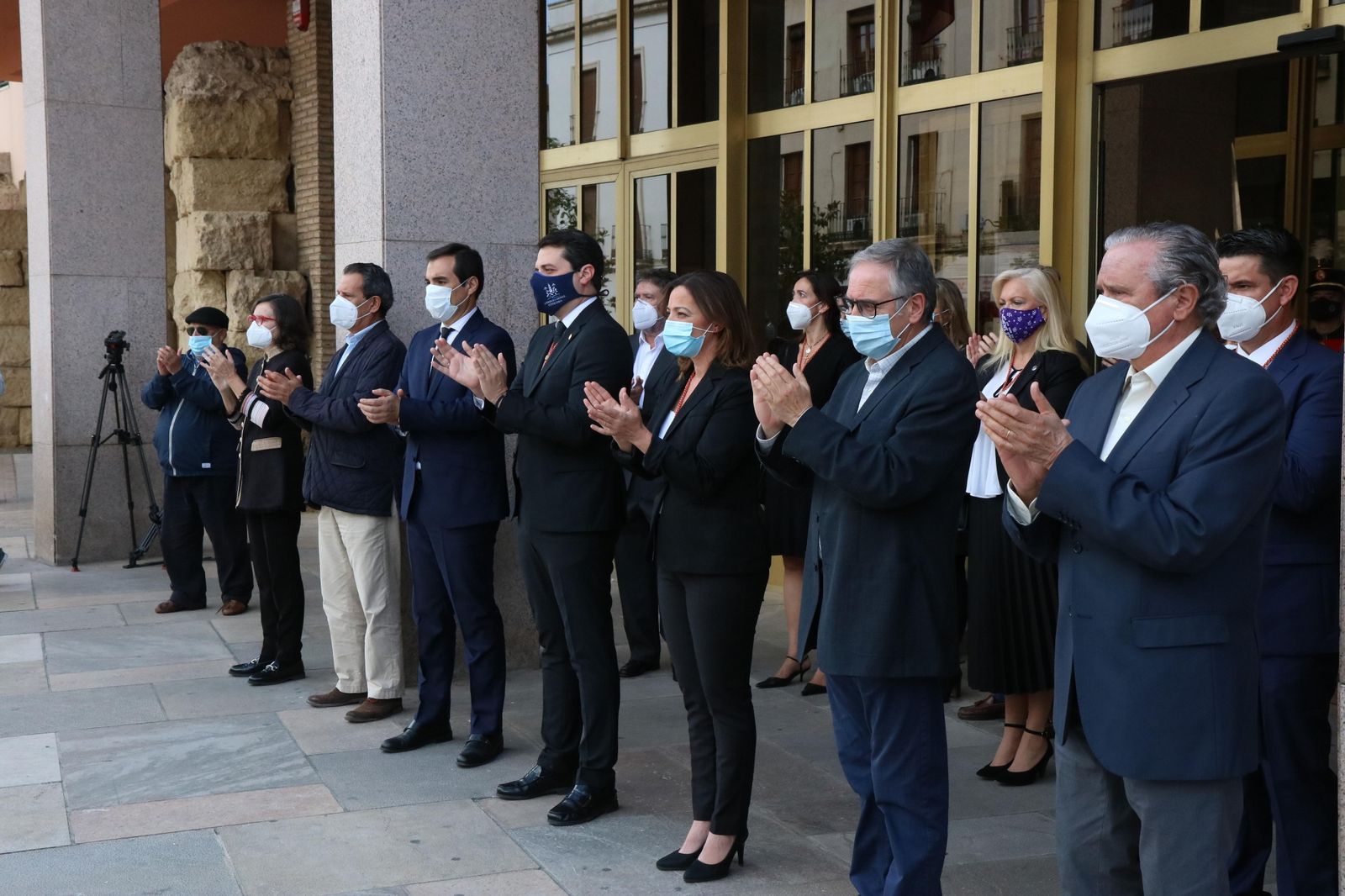 Las fotos de la capilla ardiente de Julio Anguita