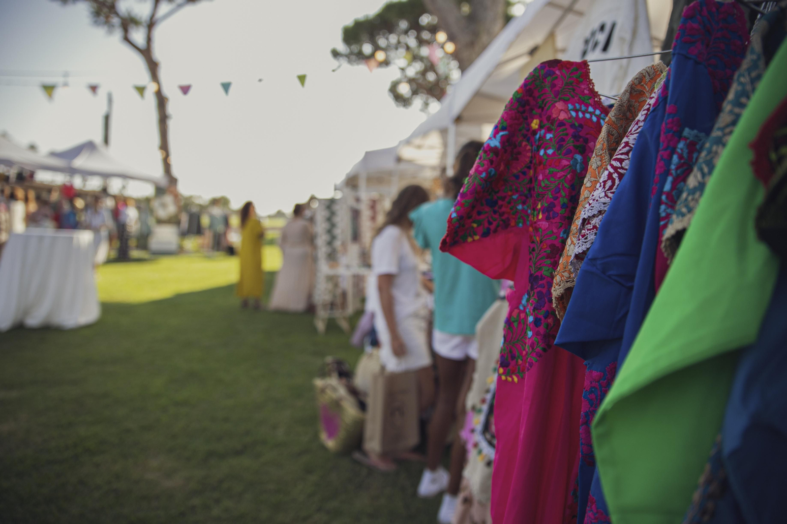 Mercadillos con Encanto y solidarios a los que no puedes faltar.