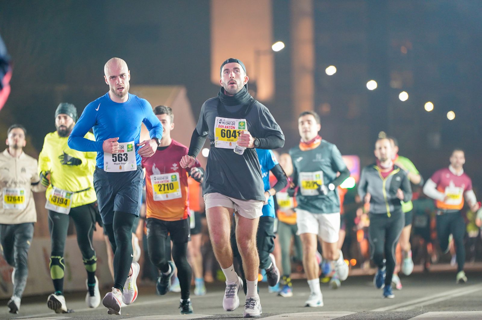 En imágenes: búscate en tu llegada a meta de la Carrera de San Antón 2026 (10)