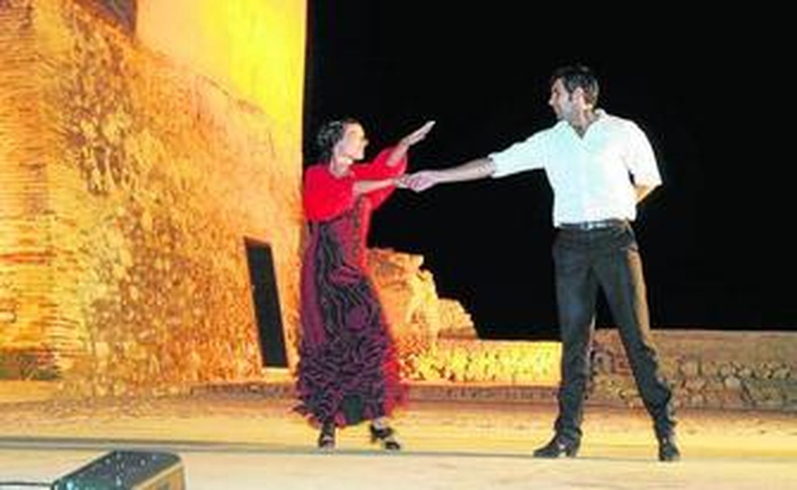 Magia y embrujo en el espectáculo flamenco en La Alcazaba.