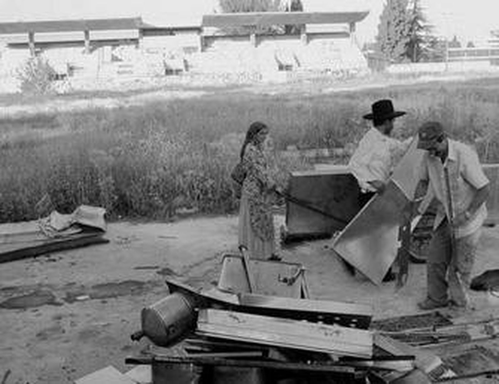 Los inmigrantes ya no necesitan tener un permiso de residencia al pertenecer a la Unión Europea.