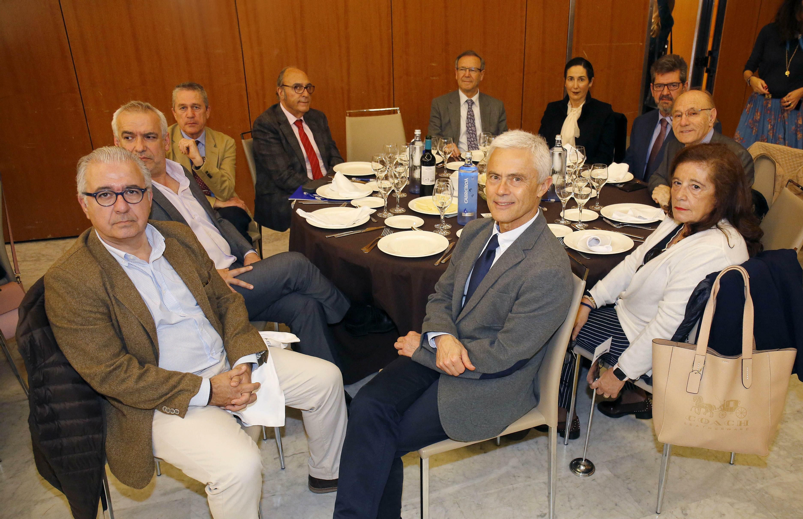 Las fotos del Foro Joly con el consejero de Salud, Jesús Aguirre