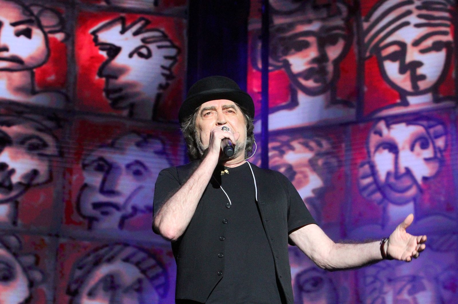 El cantante en su concierto en Huelva el pasado año 2017.