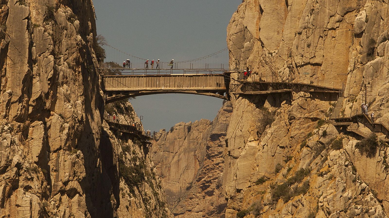 El puente colgante del Caminito del Rey. El puente colgante del Caminito del Rey.