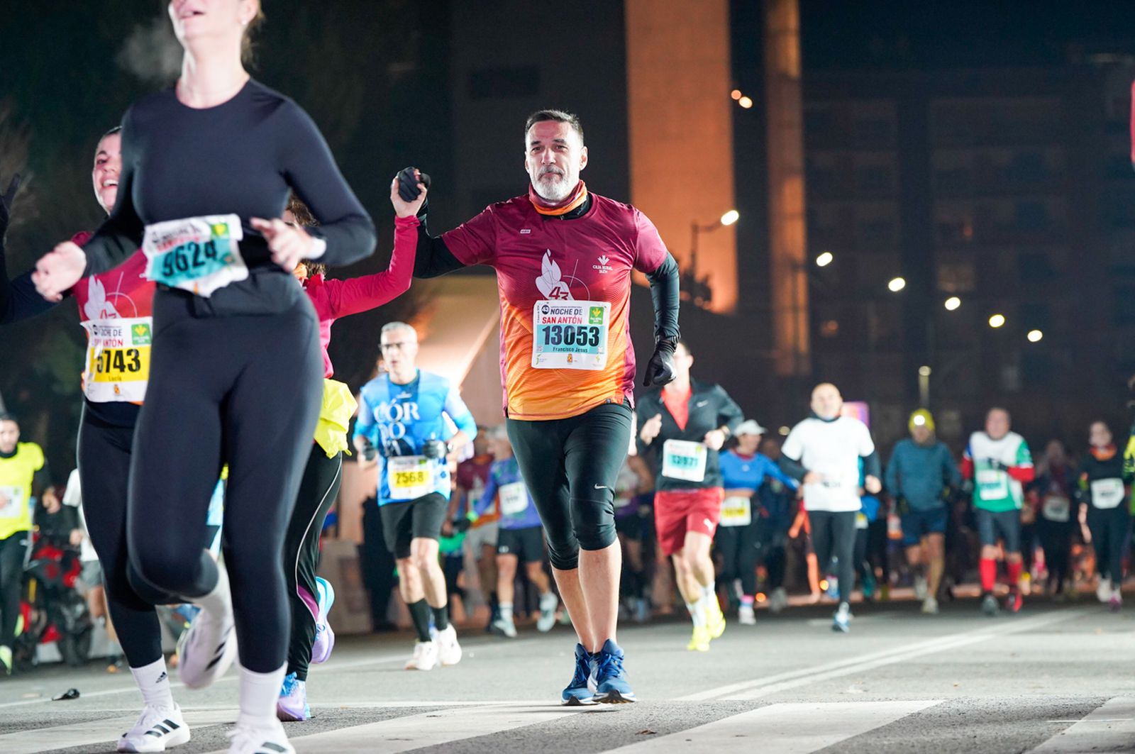 En imágenes: búscate en tu llegada a meta de la Carrera de San Antón 2026 (15)