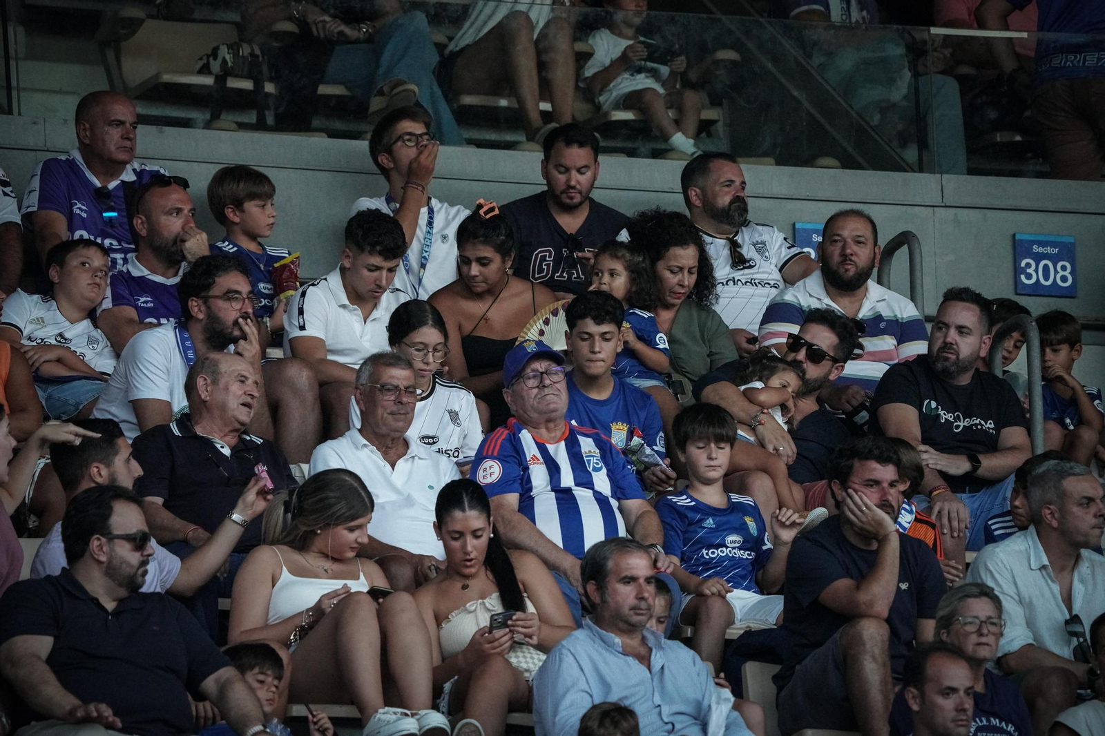 Búscate en el del partido del Xerez CD - UCAM