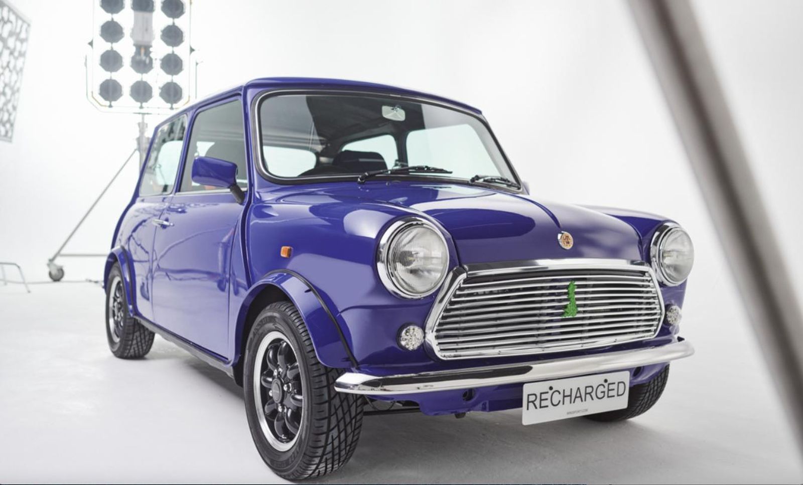 Mini Recharged by Paul Smith, un coche único restaurado y modificado para ser eléctrico