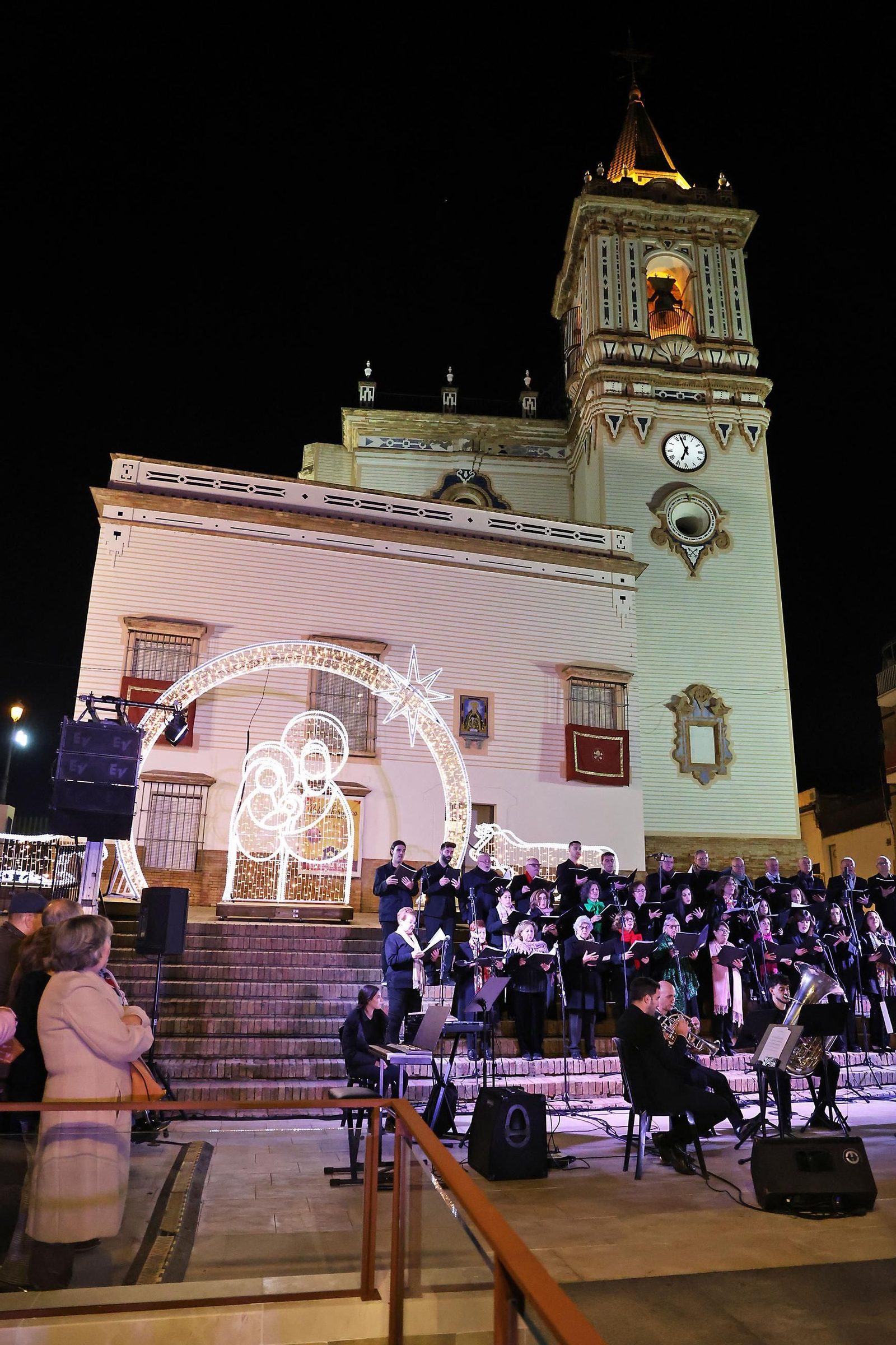 Imágenes de la inauguracion de la renovada Plaza de San Pedro