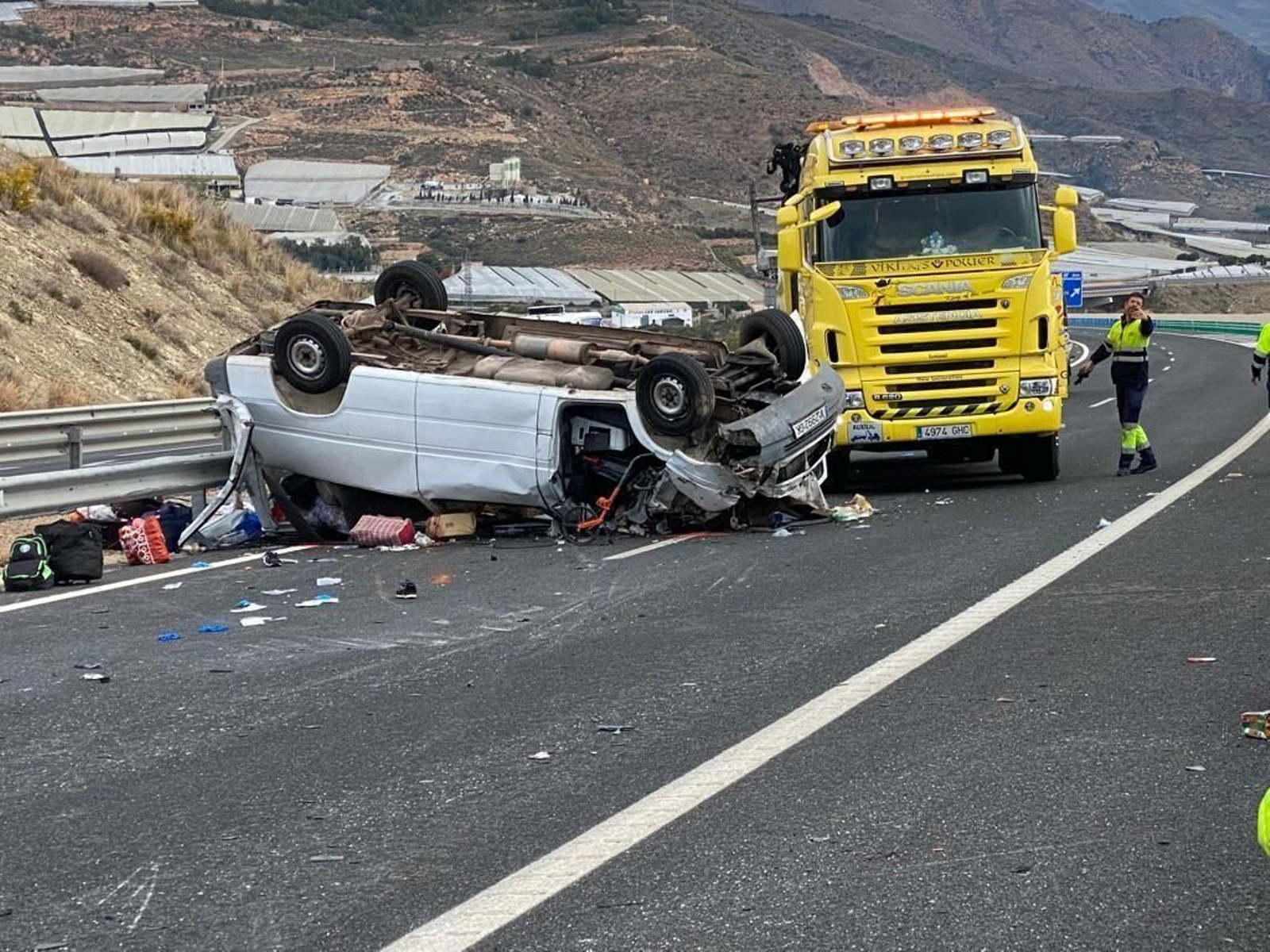 La furgoneta accidentada donde viajaban los heridos