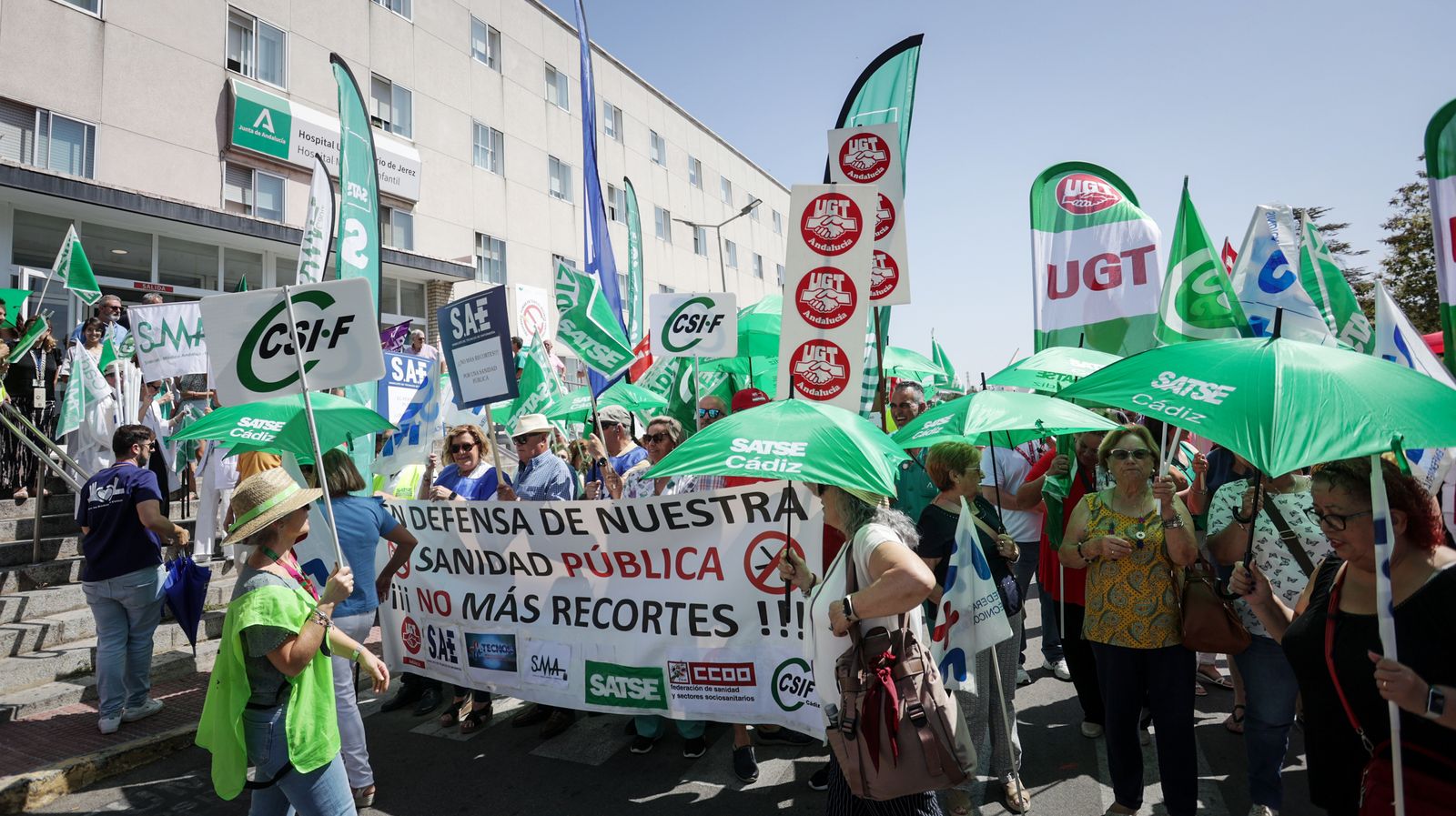 Imágenes de la manifestación en jerez por una Sanidad Pública y de Calidad