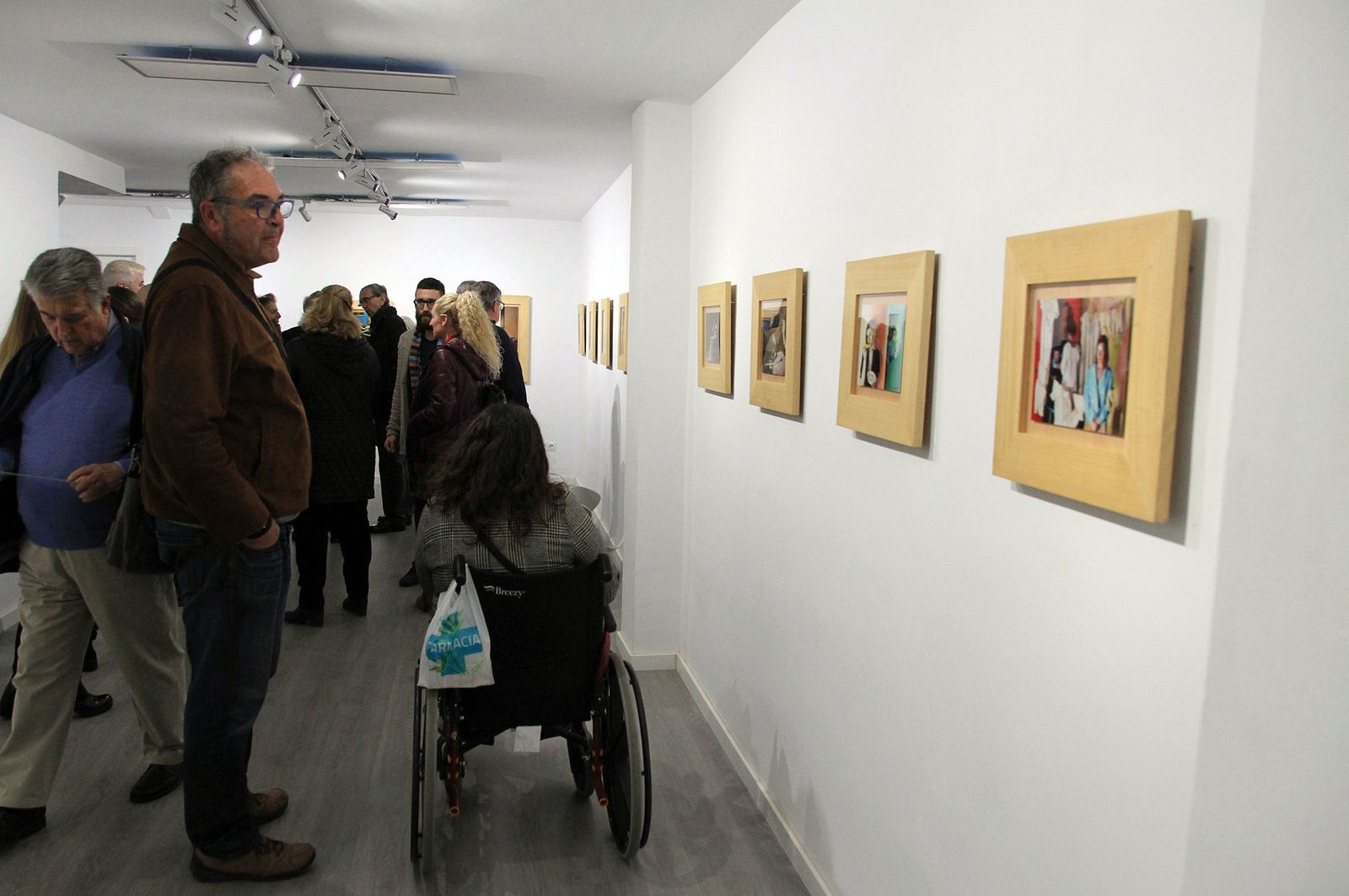 Imágenes de la inauguración de la exposición de Latitudes 'Cibachrome', de Ouka Leele, en la Galería Espacio Cero