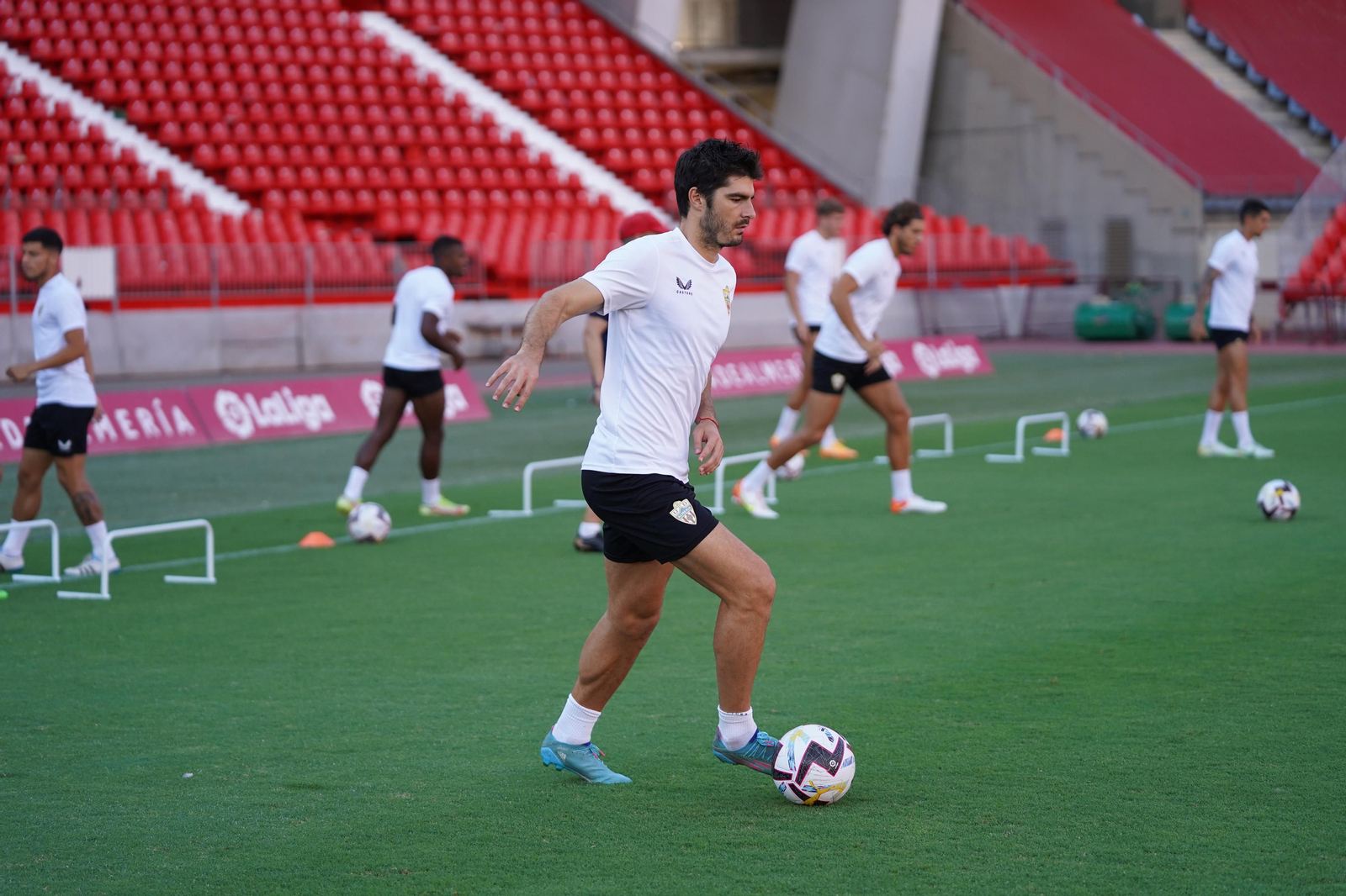 Melero sigue al margen del grupo trabajando de forma específica con el readaptador físico