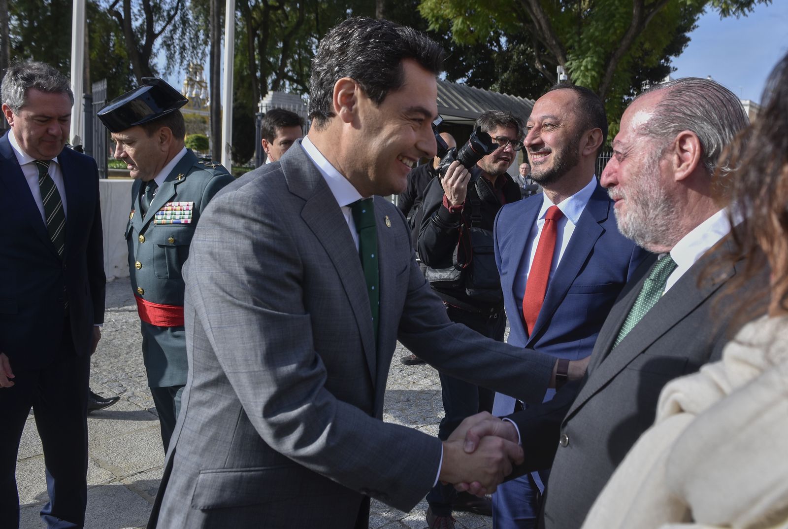 Acto institucional en el Pleno del Parlamento con motivo del Día de Andalucía