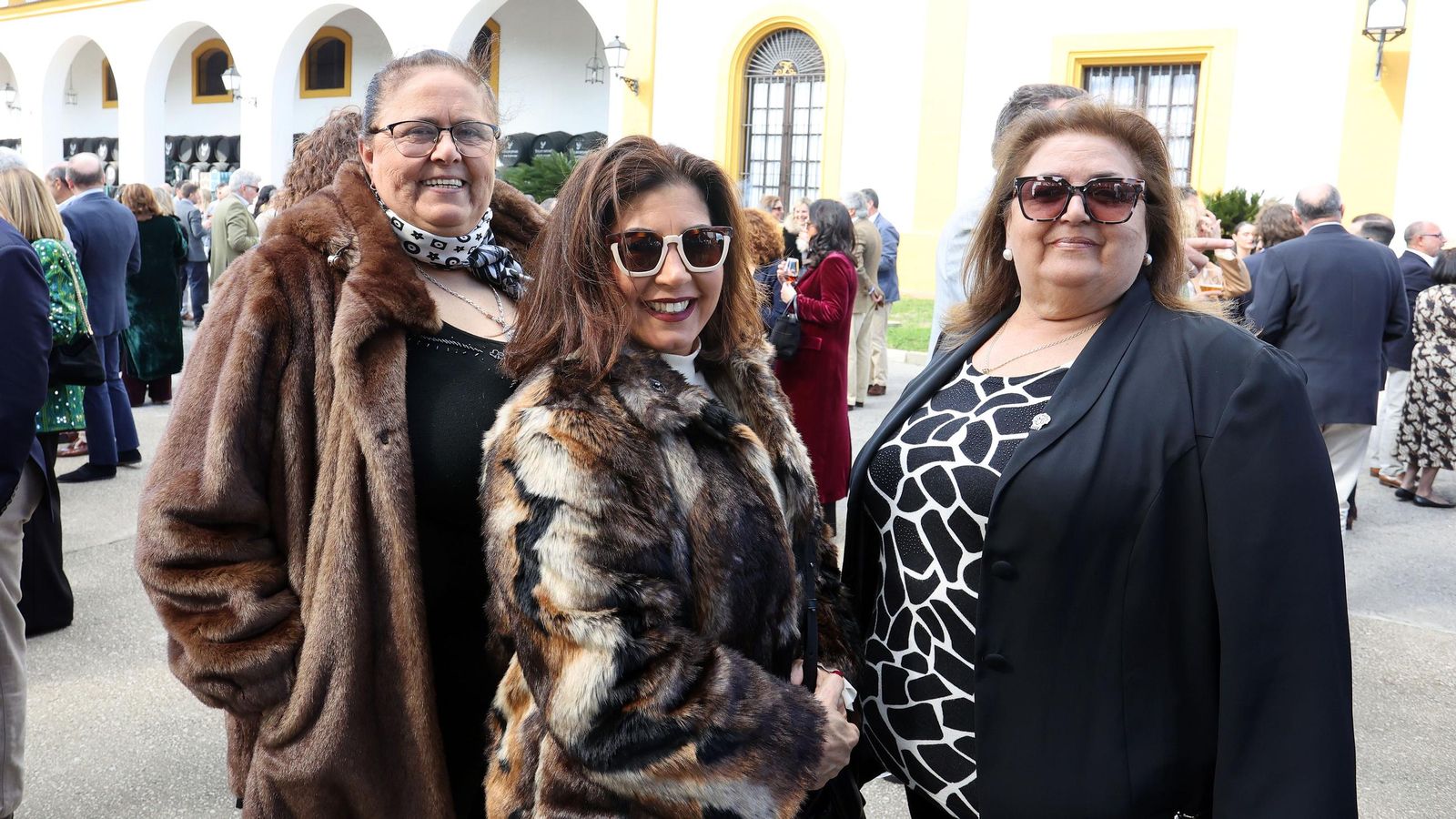 II Almuerzo Solidario de la Guardia Romana de la Hermandad del Transporte en Jerez