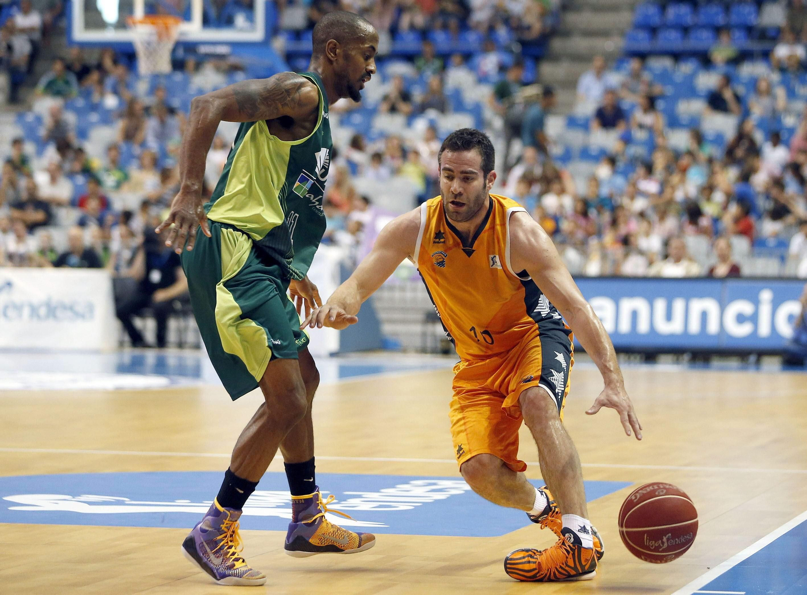 La carrera de Carlos Cabezas, en fotos