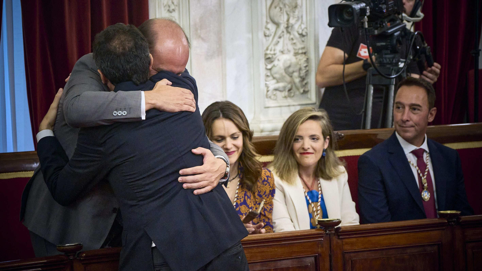 Pleno de  investidura de Bruno García.