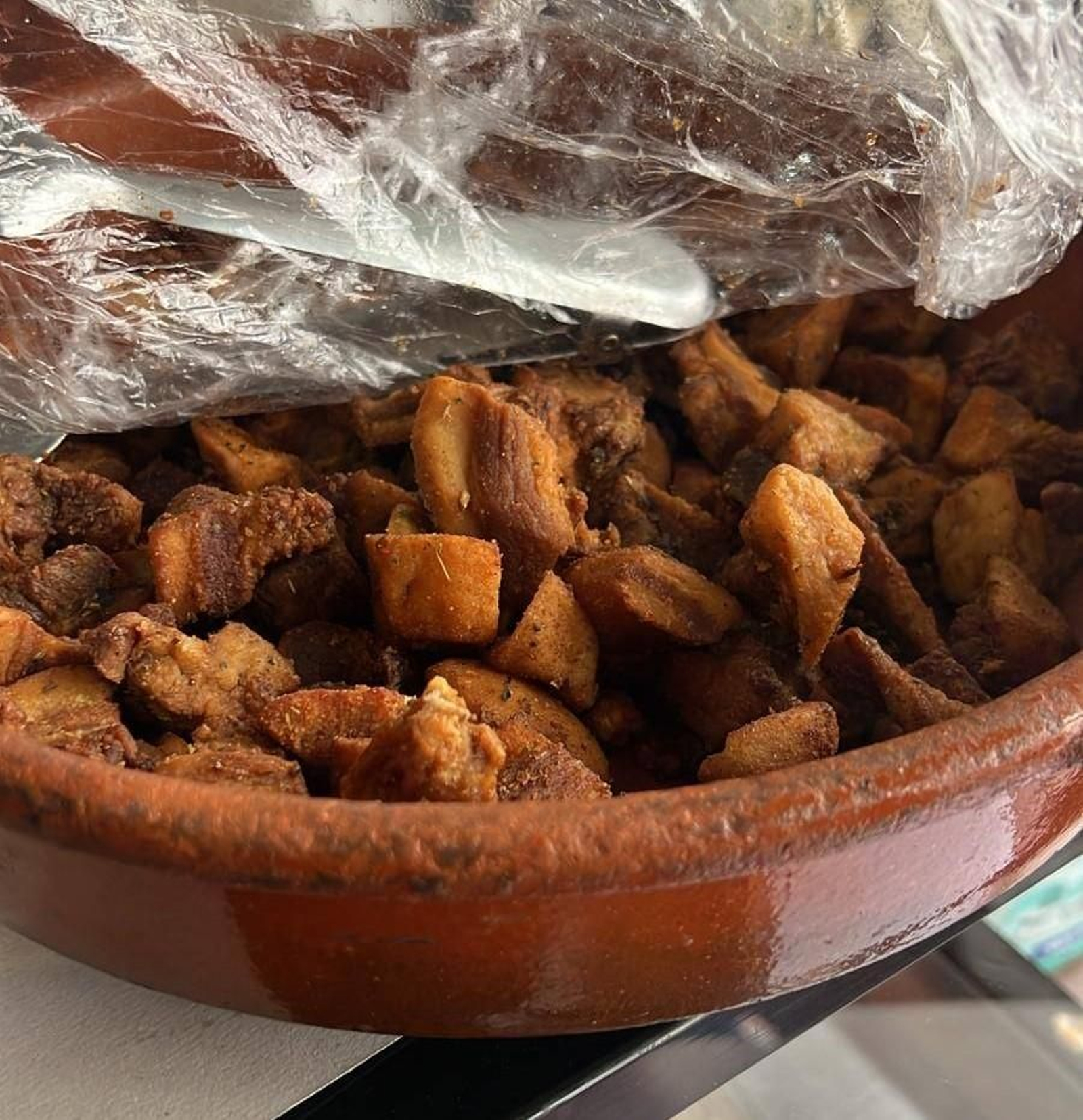 Abacería La Cañaílla / Tapas y vinos. Dirección: calle Gral. García de la Herrán, 4.