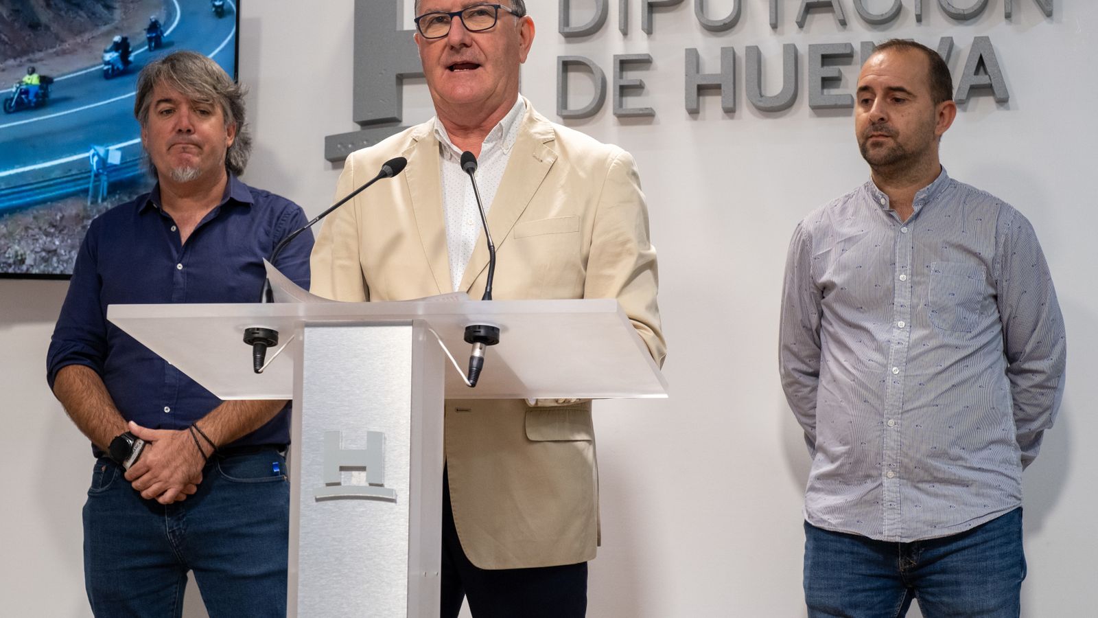 Presentación de la ruta motera en la Diputación de Huelva.