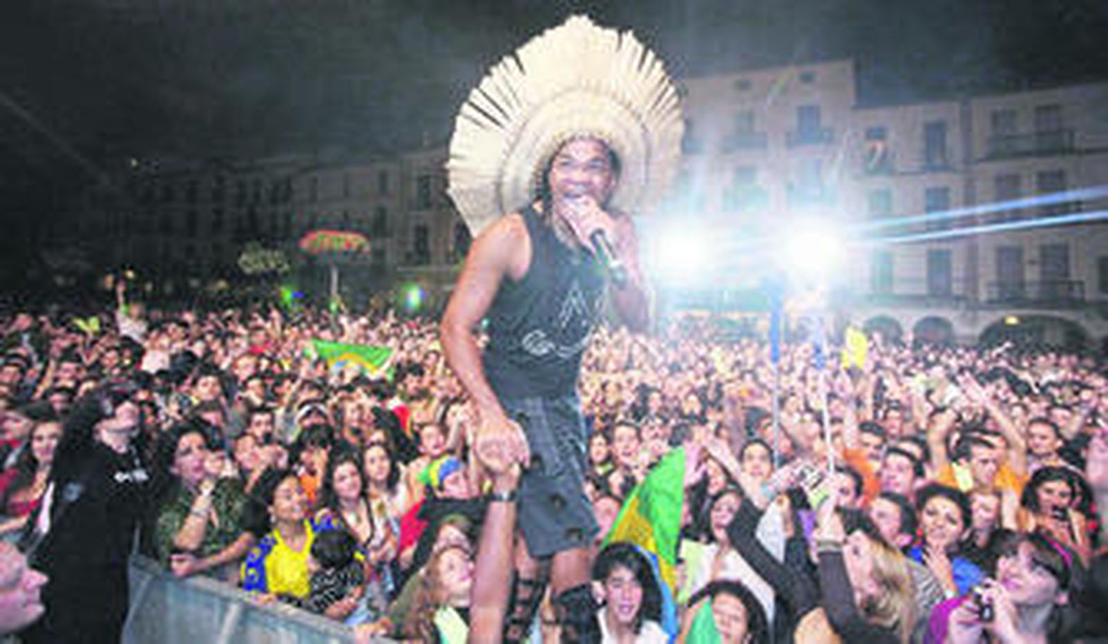 Carlinhos Brown, en una de sus actuaciones.