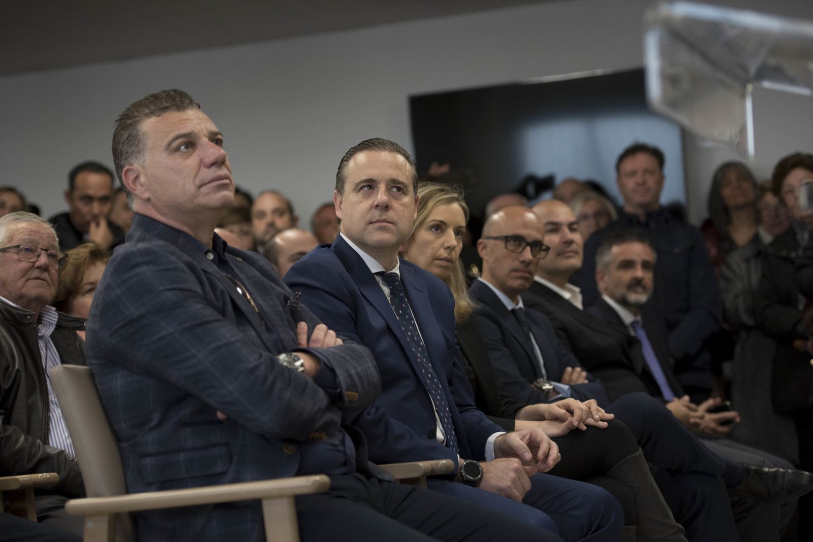 Imágenes de la visita de Juanma Moreno a Lanjarón