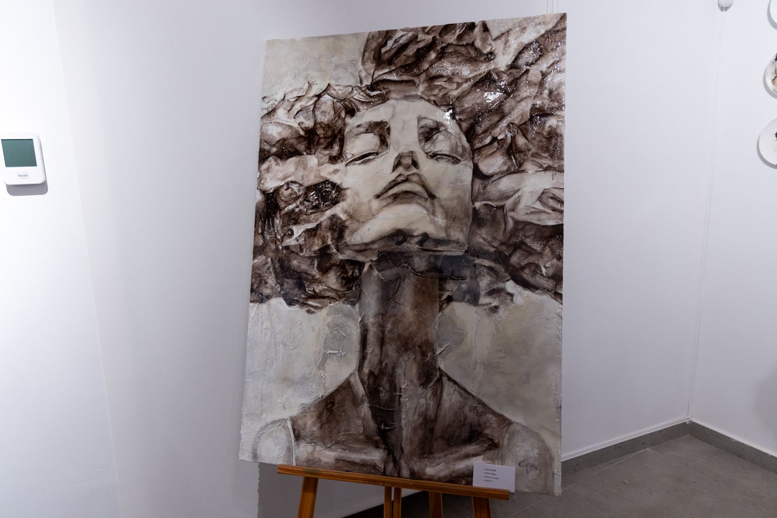 Antonio Ogáyar apuesta por el arte para restar odio a nuestra vida con una exposición en Baños del Naranjo