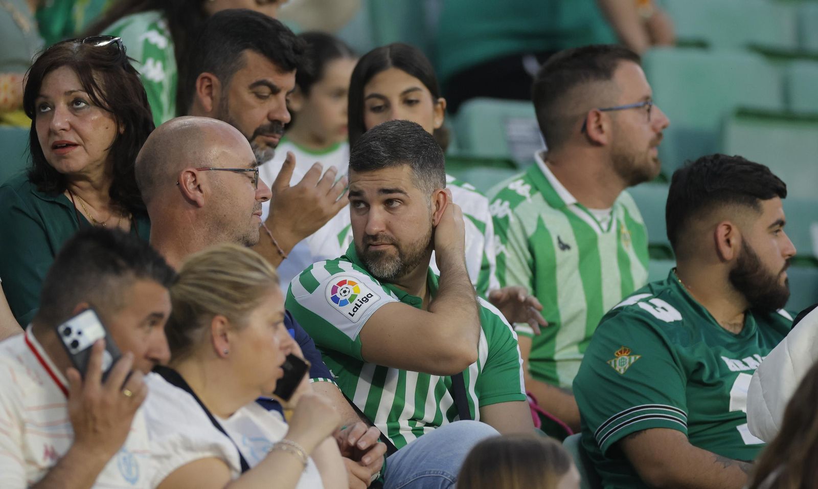 Búscate en las fotos del Betis - Valladolid