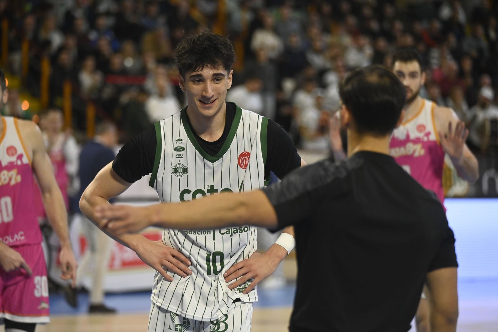 Las mejores fotos del ambiente en Vista Alegre para el Coto Córdoba - Caja 87