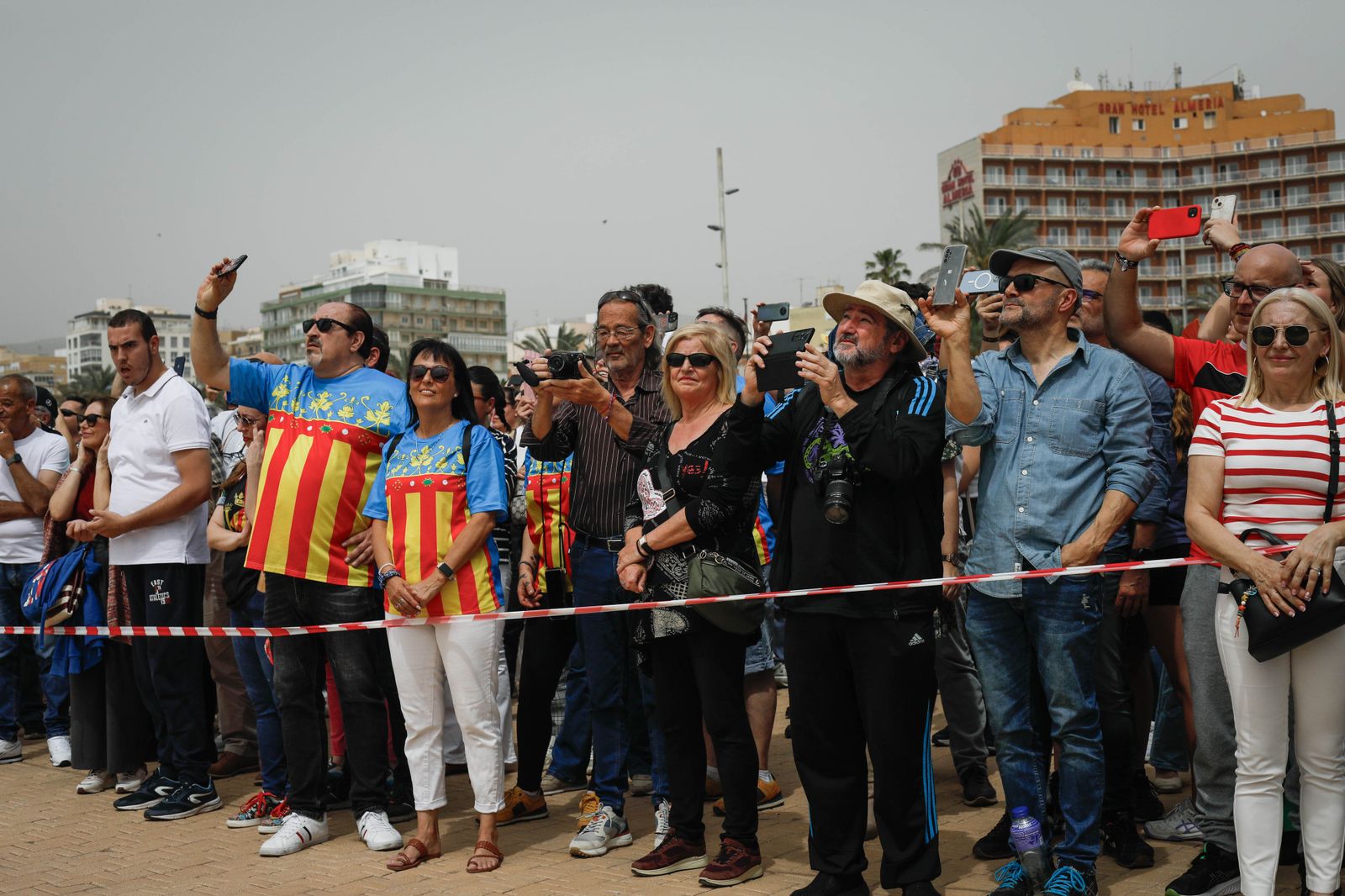 Las mejores imágenes de la "Globotá" en las fallas de Almería